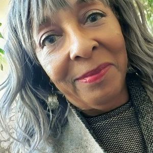 Meet your Posher, Brenda